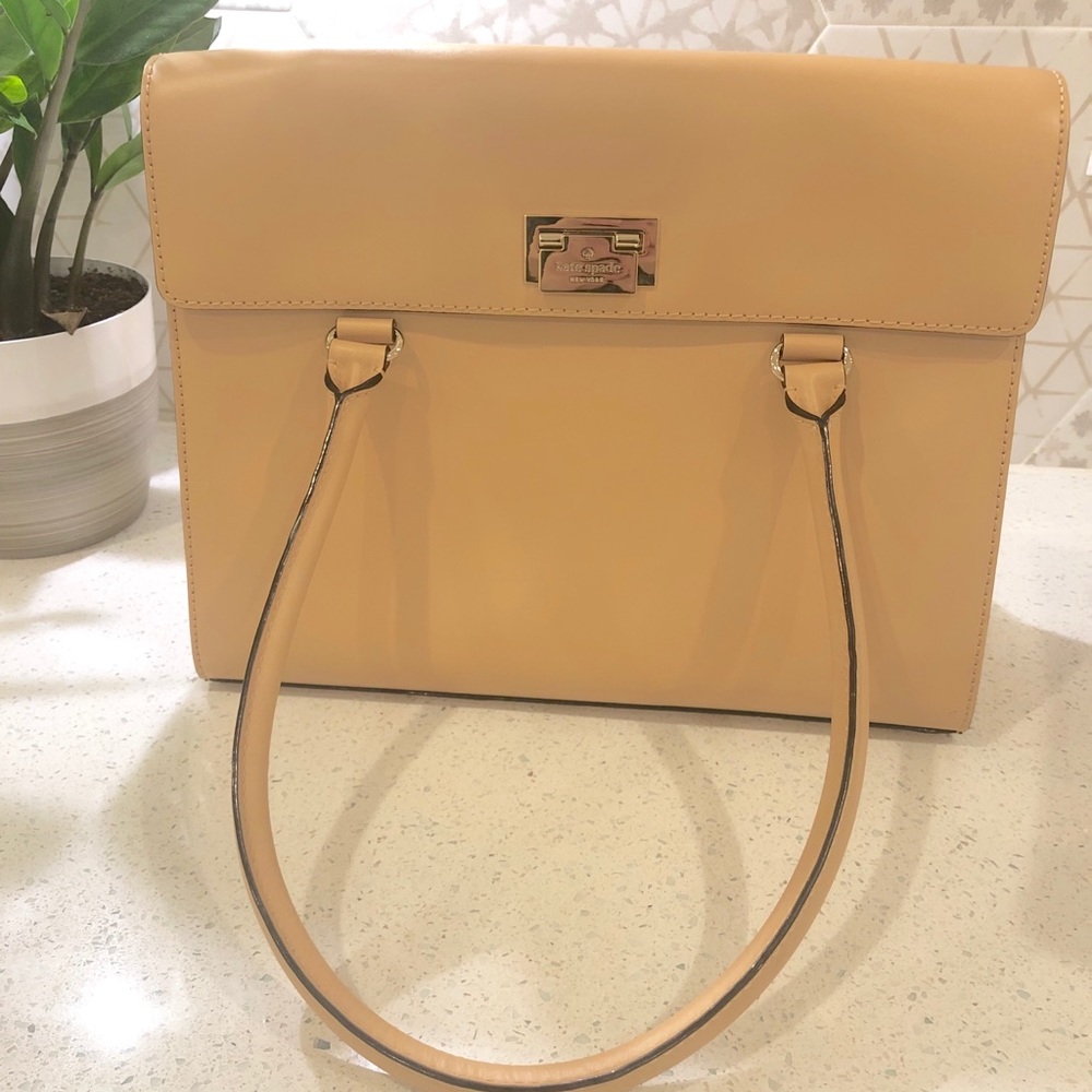 Kate spade medium size nude handbag, barely used